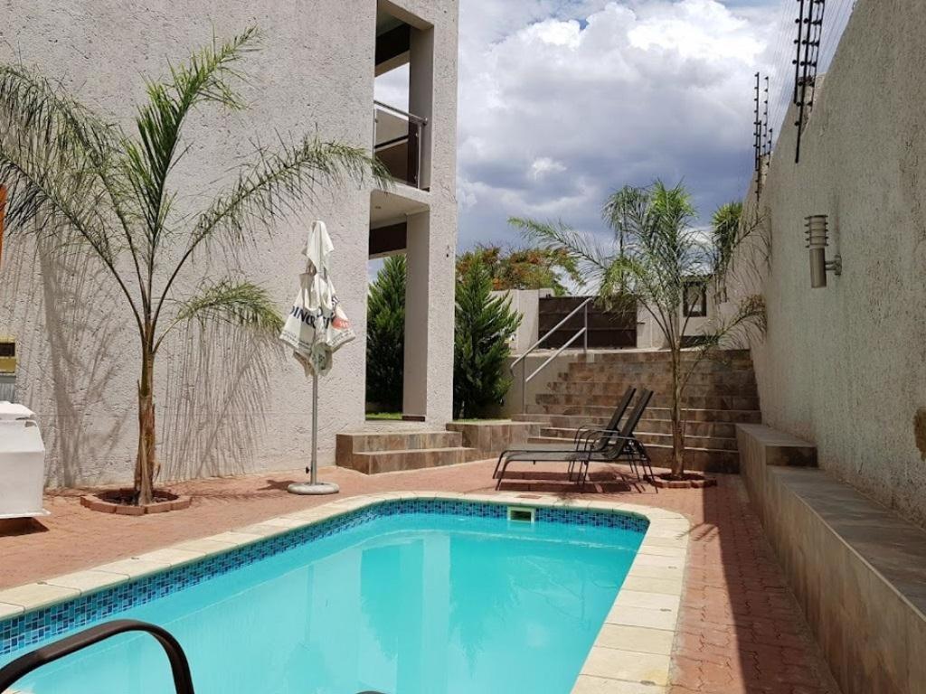 Discovery Guest House Windhoek Extérieur photo