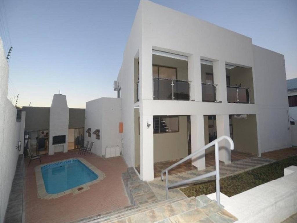 Discovery Guest House Windhoek Extérieur photo